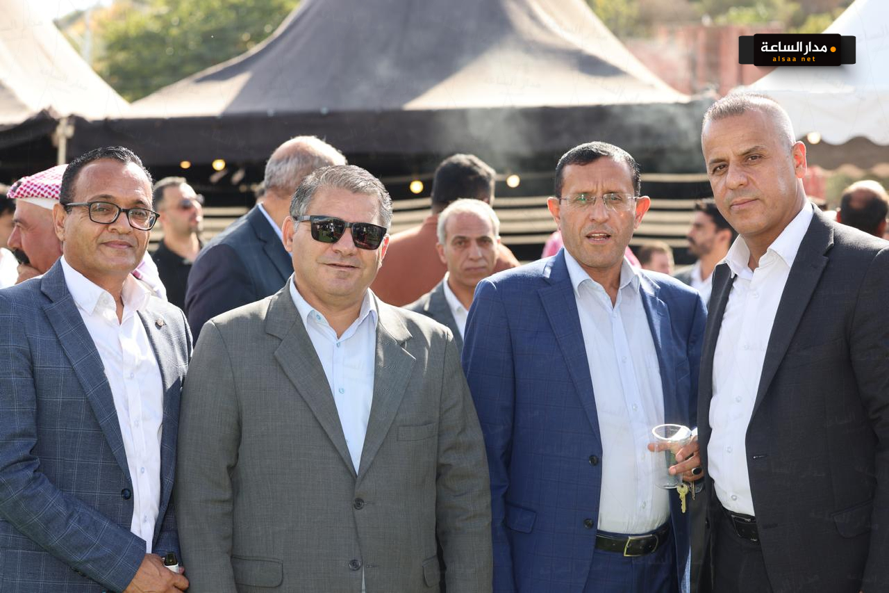 Madar Al-Saa Images 0.39332320310248137