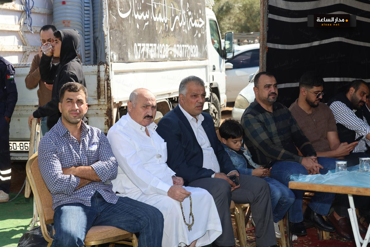 Madar Al-Saa Images 0.65412608659598