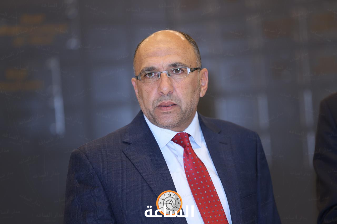 Madar Al-Saa Images 0.5136518351753324