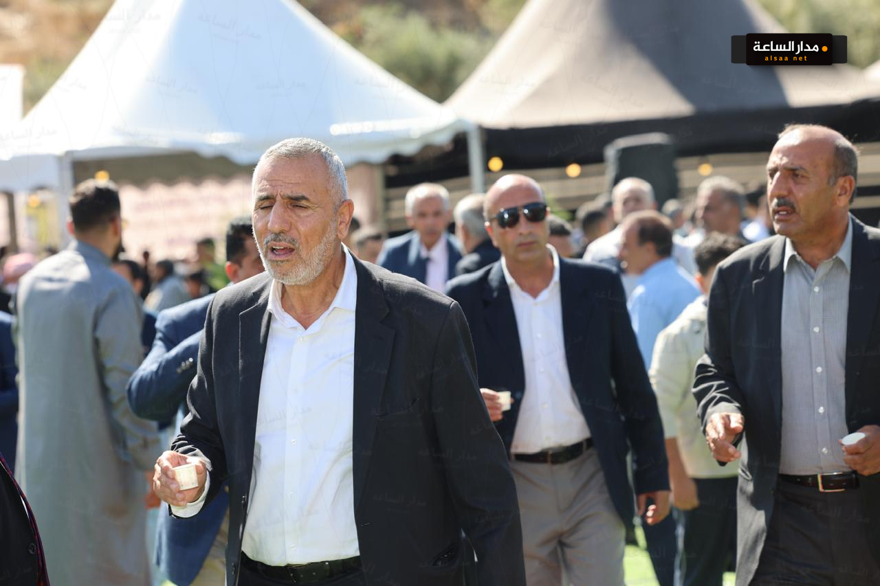 Madar Al-Saa Images 0.2391438910351612
