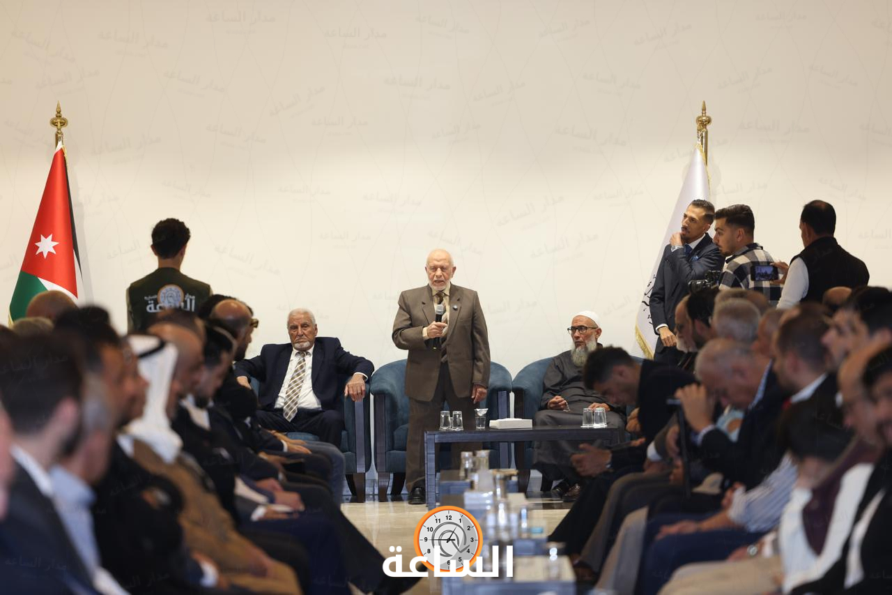 Madar Al-Saa Images 0.7660906457160149