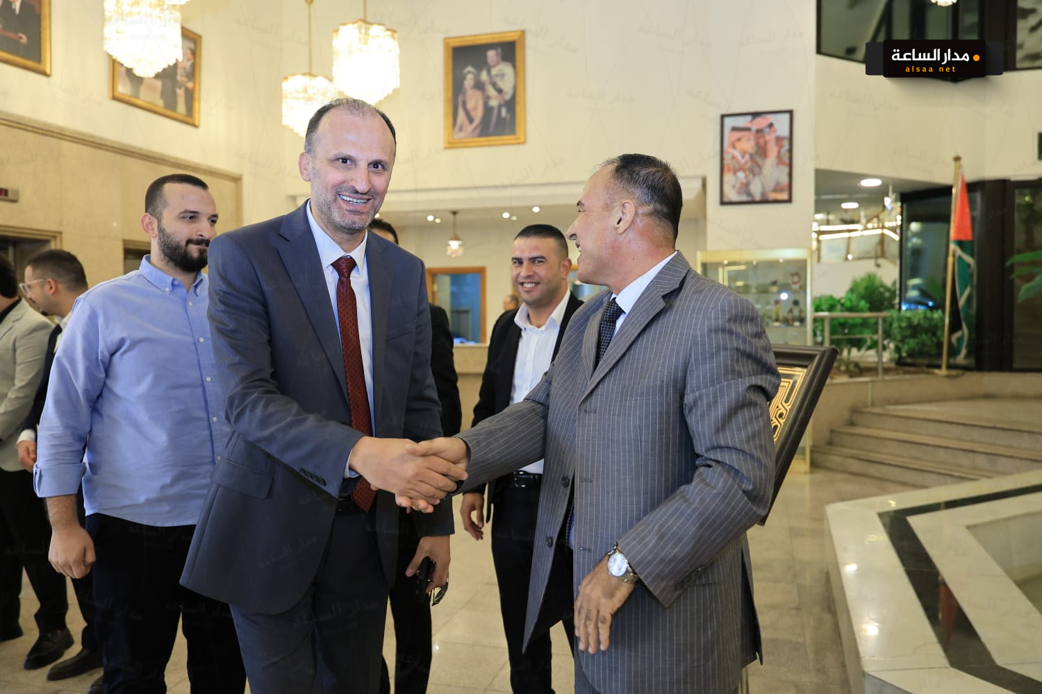 Madar Al-Saa Images 0.3480387388363768