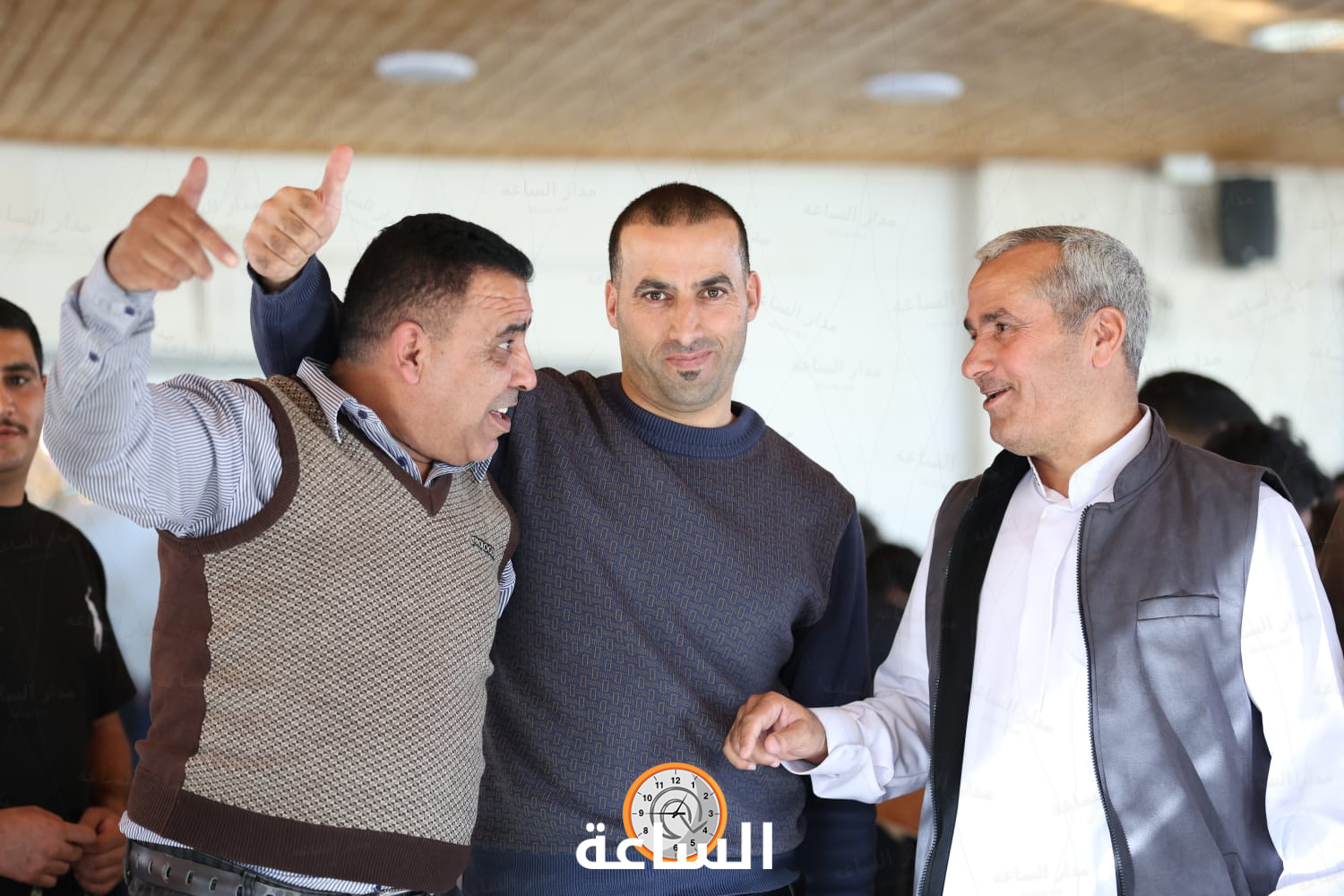 Madar Al-Saa Images 0.586579448052332