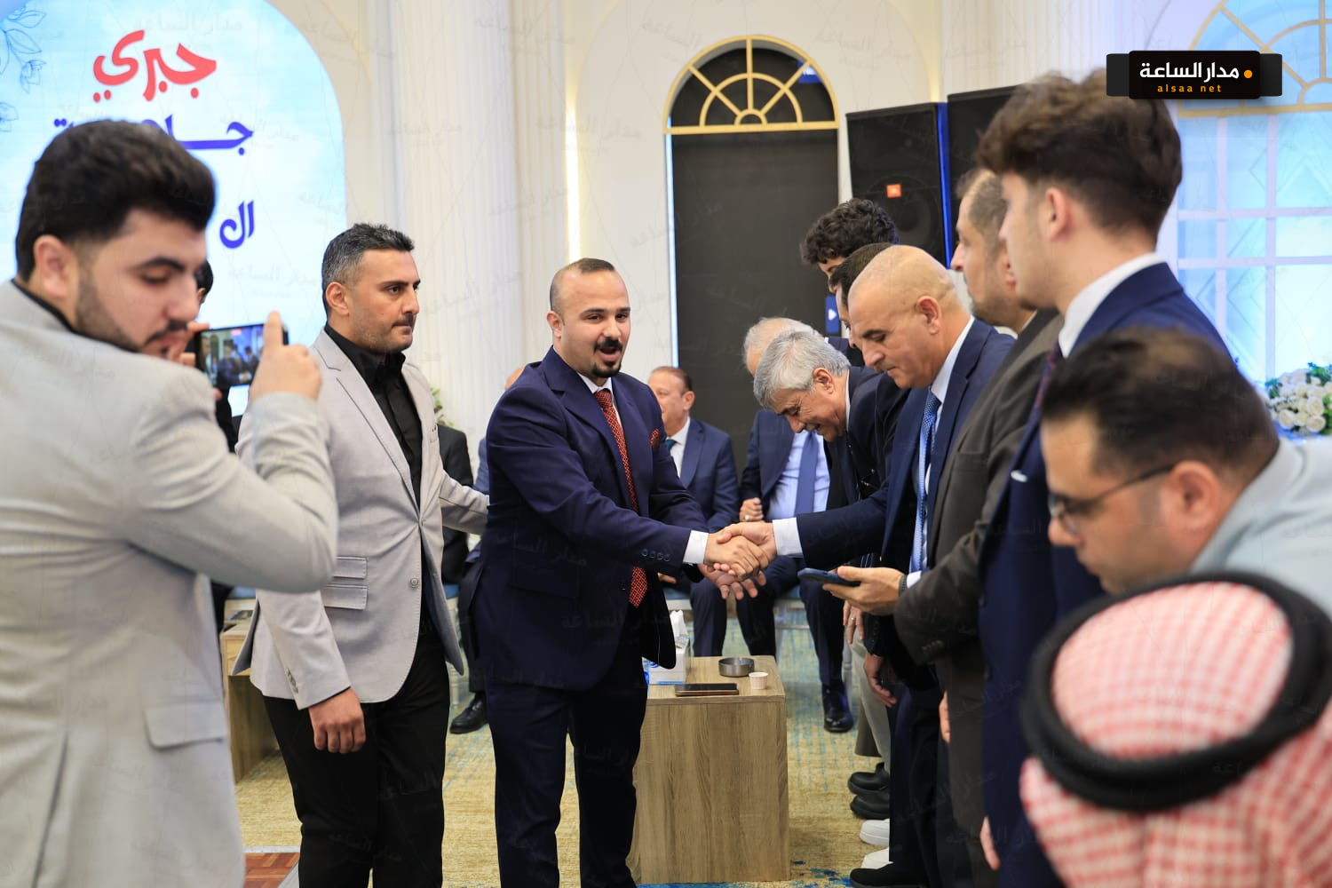 Madar Al-Saa Images 0.20125686650060814