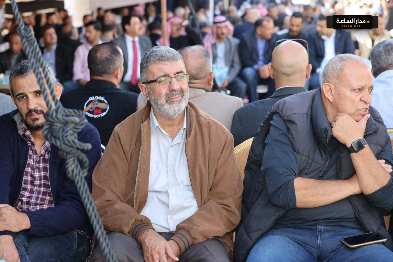 Madar Al-Saa Images 0.3191599408136374
