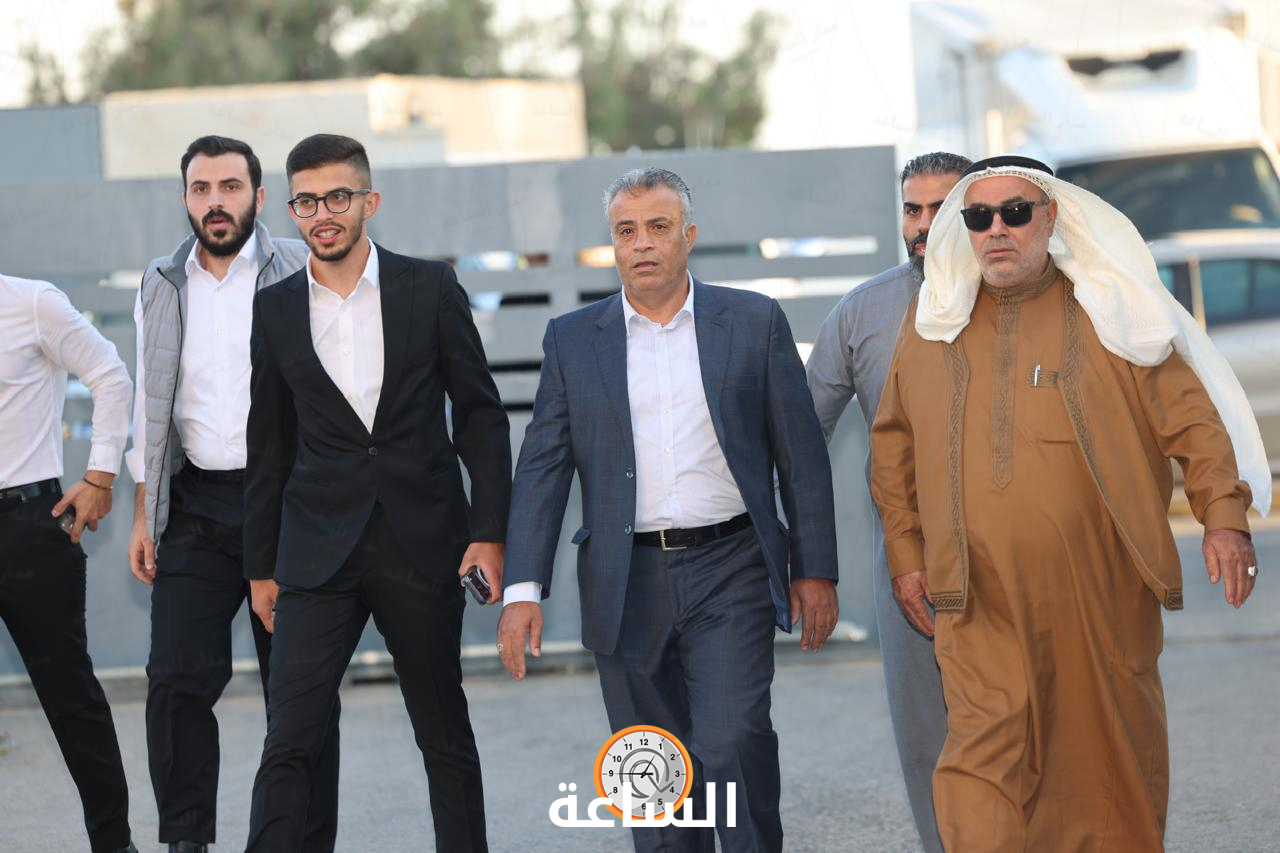 Madar Al-Saa Images 0.3896489842710472
