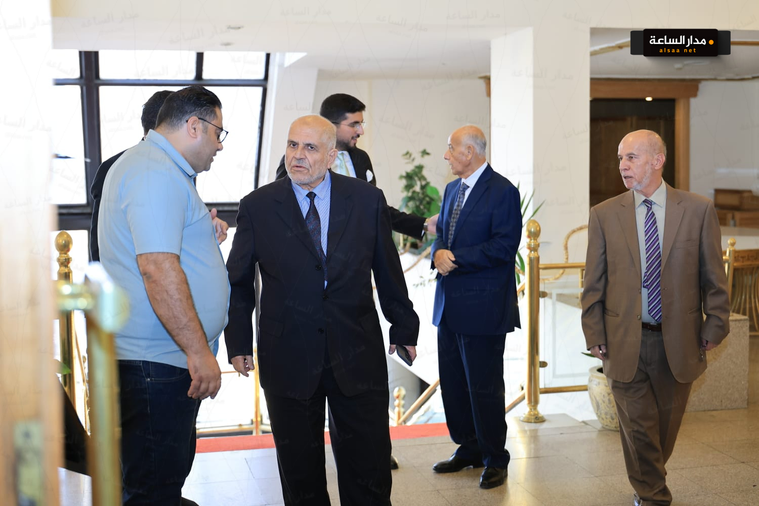 Madar Al-Saa Images 0.6852994369219043