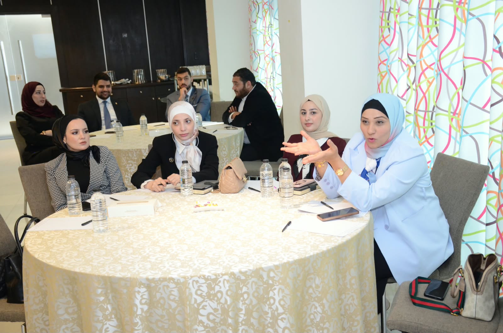 Madar Al-Saa Images 0.9747666715062453