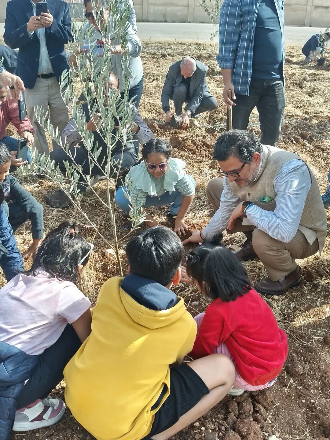 Madar Al-Saa Images 0.515225529255074