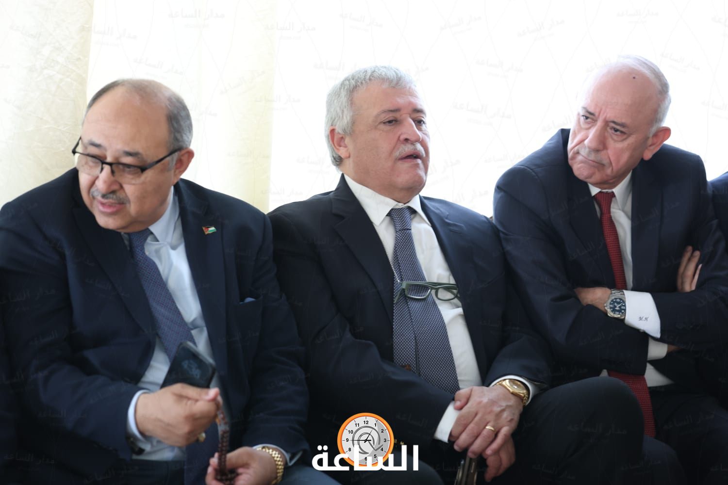 Madar Al-Saa Images 0.512980503948691