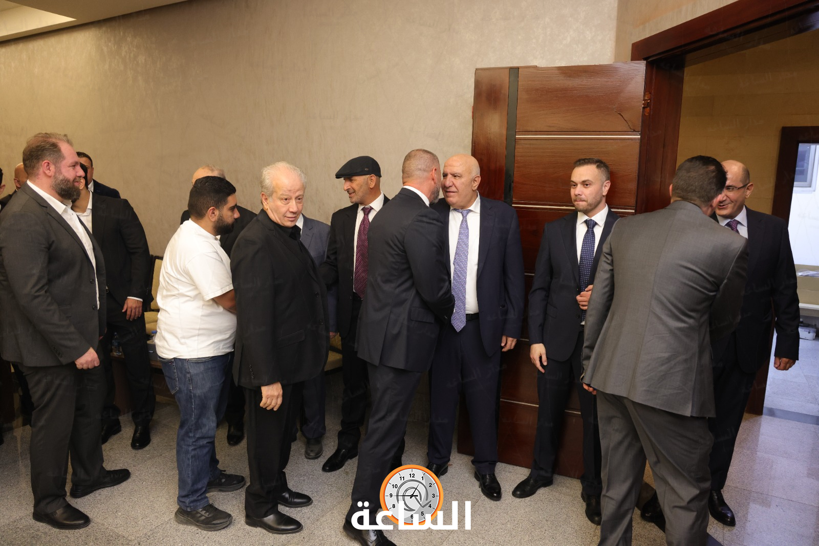 Madar Al-Saa Images 0.44010339042478064