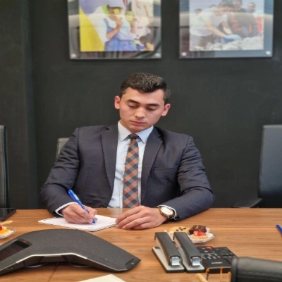 المحامي يزن وصفي خريسات