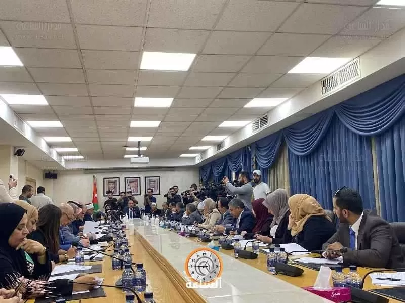 مدار الساعة,أخبار مجلس النواب الأردني,عبد المنعم العودات,وزير العدل,وزيرة الدولة للشؤون القانونية,مجلس النواب,دائرة قاضي القضاة