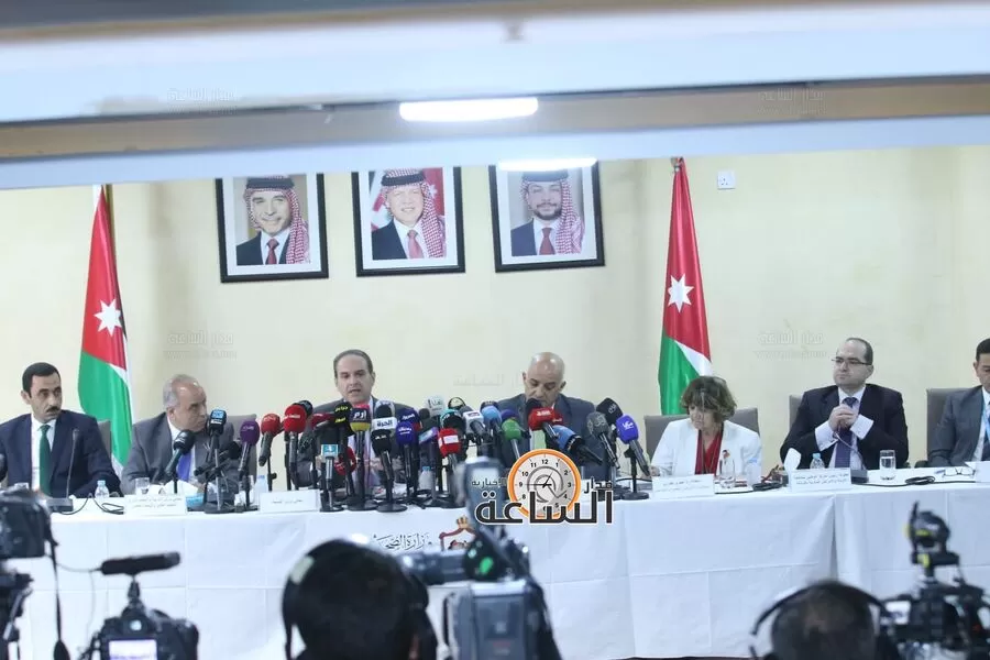 مدار الساعة,أخبار الأردن,اخبار الاردن,وزير الصحة,فراس الهواري,وزير التربية والتعليم,كورونا,عزمي محافظة,وزارة الصحة