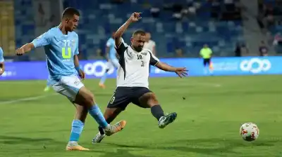 الحسين - إربد يتصدر دوري المحترفين