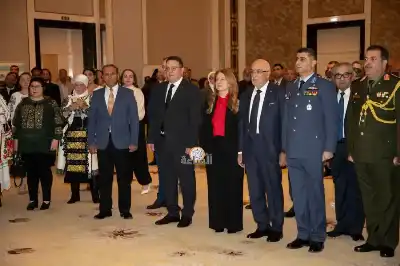 سفير رومانيا وعقيلته يحتفلان باليوم الوطني