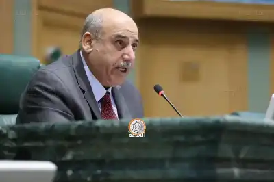 مشادة في النواب.. القاضي: الي مش