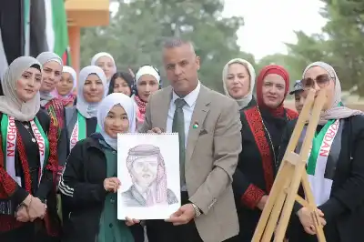 زراعة شجرة الهاشميين في مدرسة أم