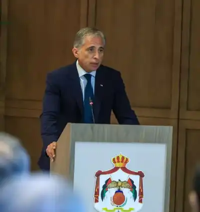 رئيس الوزراء: المشاريع الوطنية الكبرى تعزز