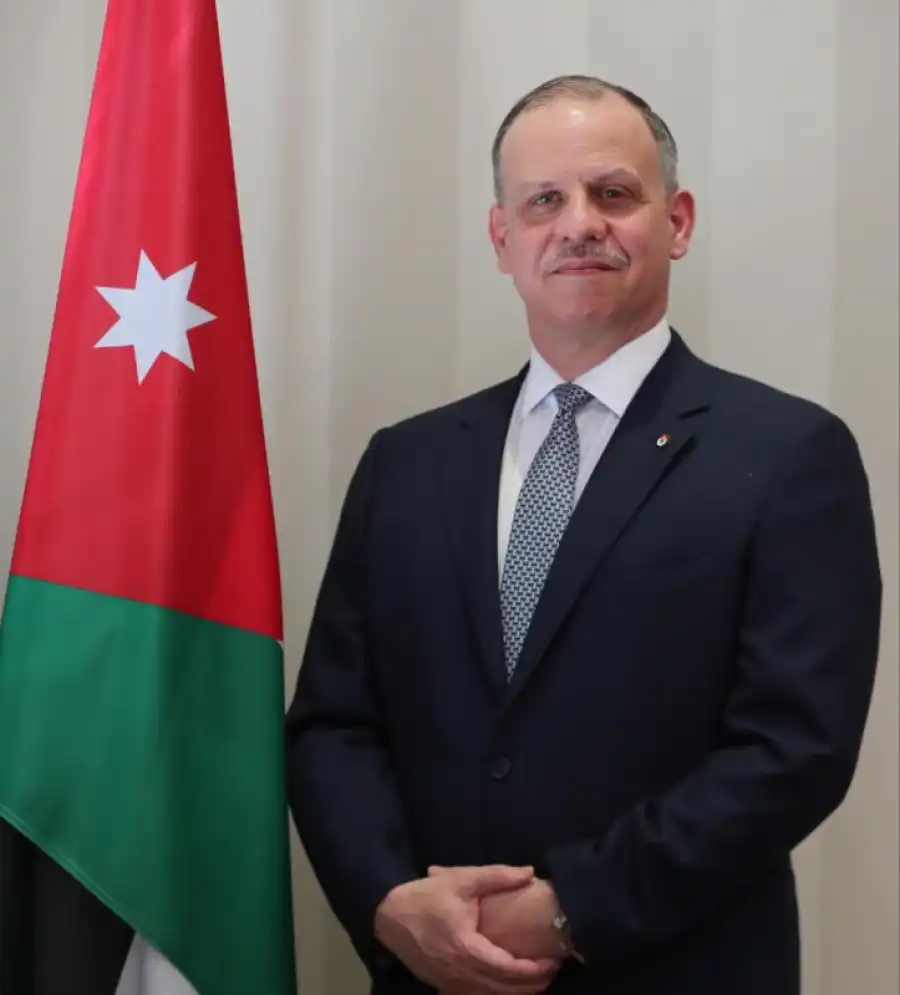 المساعدة يكتب: سمو الأمير فيصل بن