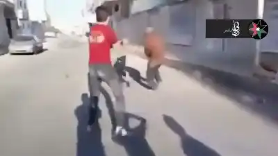 تنمر واعتداء على عامل نظافة مسن