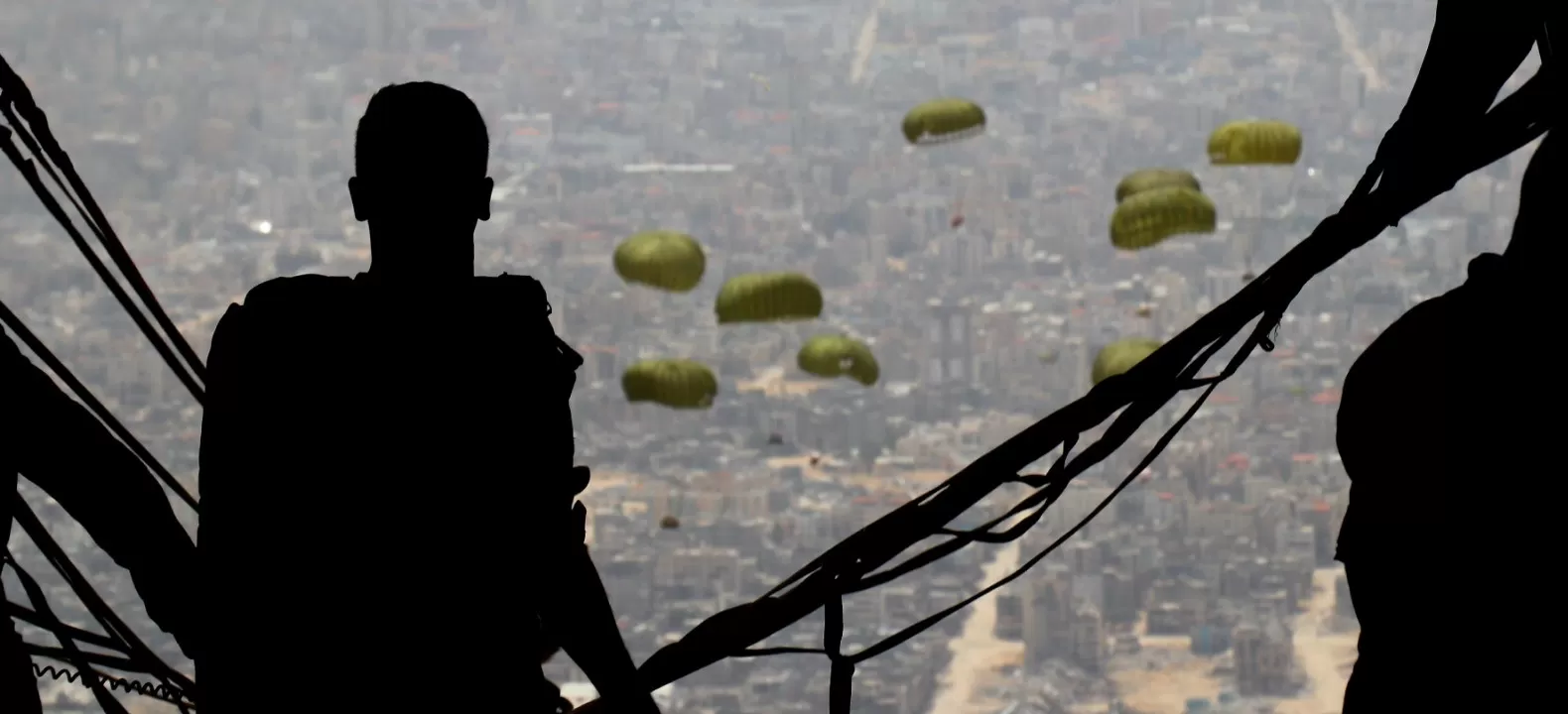 مدار الساعة,أخبار الأردن,اخبار الاردن,القوات المسلحة الأردنية,الإنزالات الجوية,القوات المسلحة,قطاع غزة,جمهورية مصر العربية,الجيش العربي,سلاح الجو الملكي