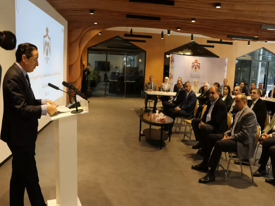 مدار الساعة,أخبار الأردن,اخبار الاردن,رئاسة الوزراء,المؤسسة العامة للإسكان والتطوير الحضري,بنك تنمية المدن والقرى,هيئة تنظيم قطاع الاتصالات,وزارة الإدارة المحلية,المؤسسة العامة للإسكان,الإمارات العربية المتحدة