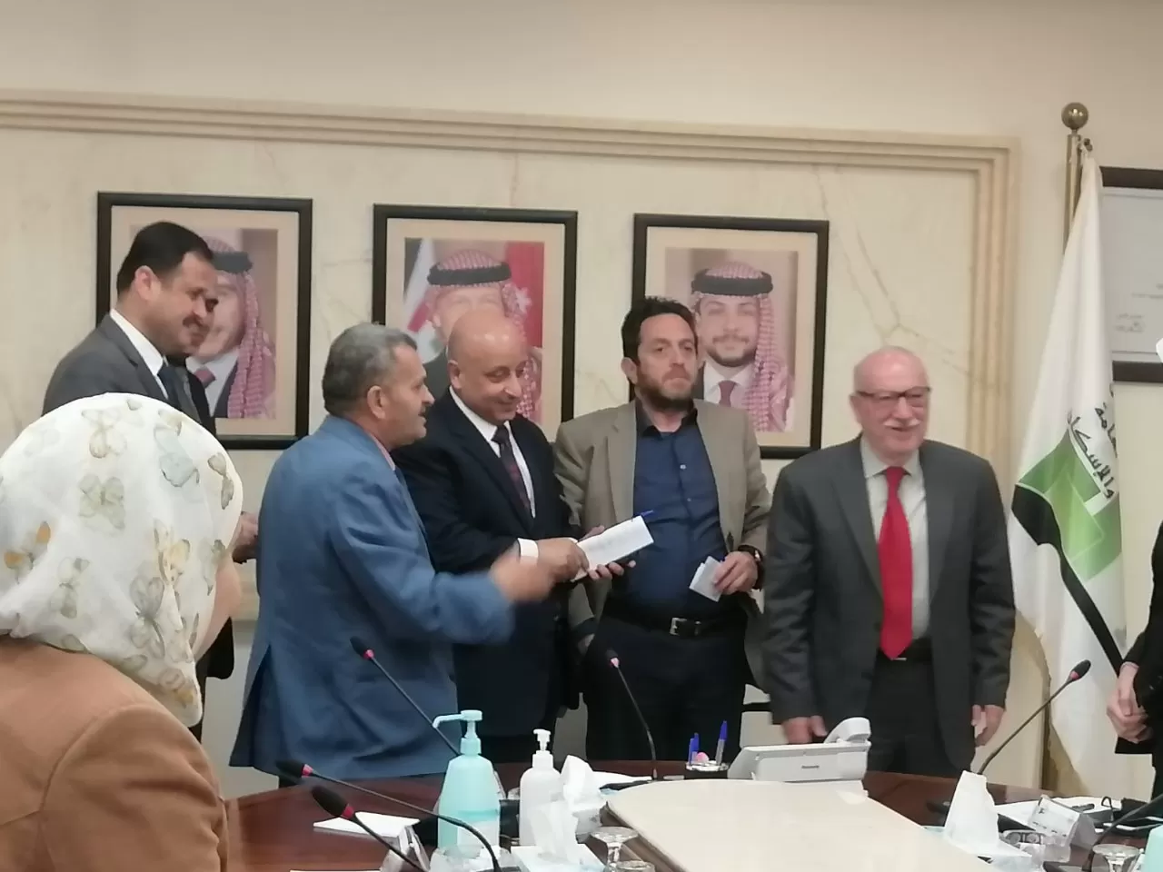 مدار الساعة,أخبار الأردن,اخبار الاردن,وزير الأشغال العامة والإسكان,رئيس الوزراء,وزارة الصحة,وزارة الأشغال العامة والإسكان,وزارة الأشغال