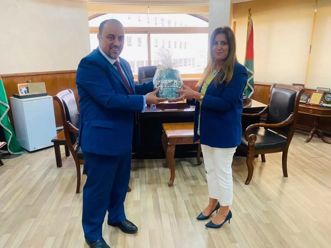 مدار الساعة,مناسبات أردنية,مركز زها الثقافي,مواقع التواصل الاجتماعي