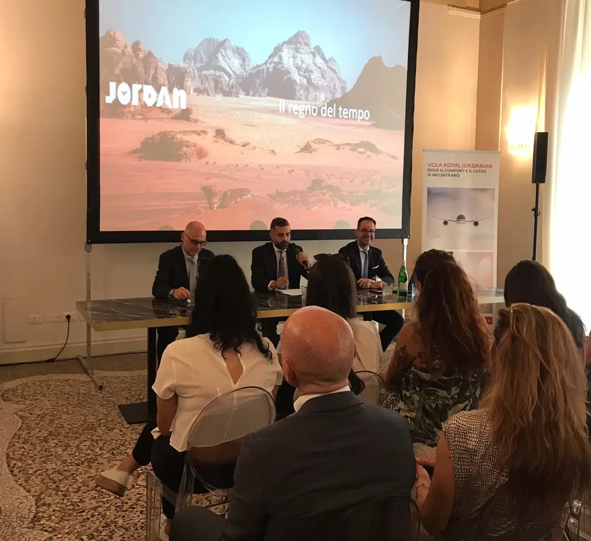 مدار الساعة,أخبار السياحة في الأردن,الدكتور عبدالرزاق عربيات,عبدالرزاق عربيات,هيئة تنشيط السياحة,الملكية الأردنية,مواقع التواصل الاجتماعي