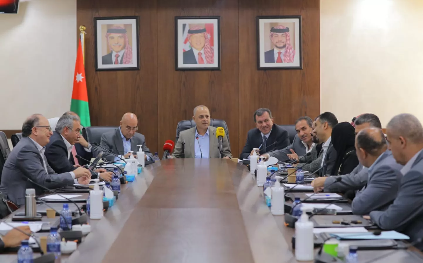 مدار الساعة,أخبار مجلس النواب الأردني,خير ابو صعيليك,وزير الاستثمار,التنمية المستدامة