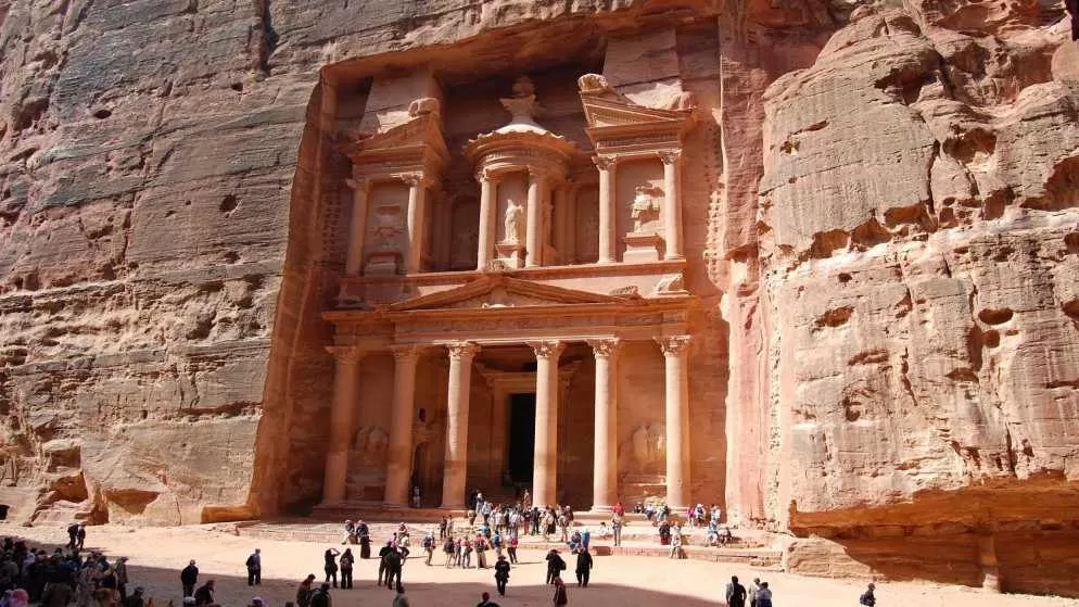 مدار الساعة,أخبار السياحة في الأردن,وزير السياحة والآثار