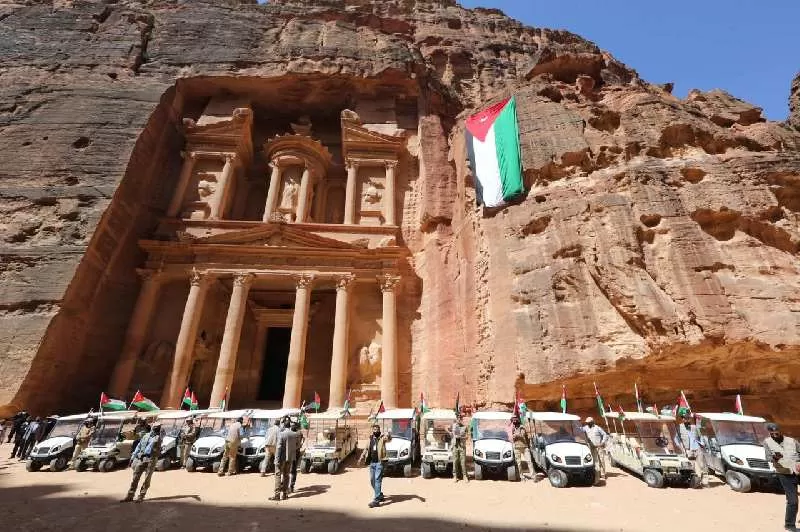 مدار الساعة,أخبار السياحة في الأردن,البنك المركزي