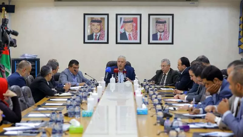 مدار الساعة,أخبار مجلس النواب الأردني,يزن شديفات,وزارة التعليم العالي والبحث العلمي,المؤسسة العامة للضمان الاجتماعي,وزارة التعليم العالي,وزارة التربية والتعليم,الضمان الاجتماعي