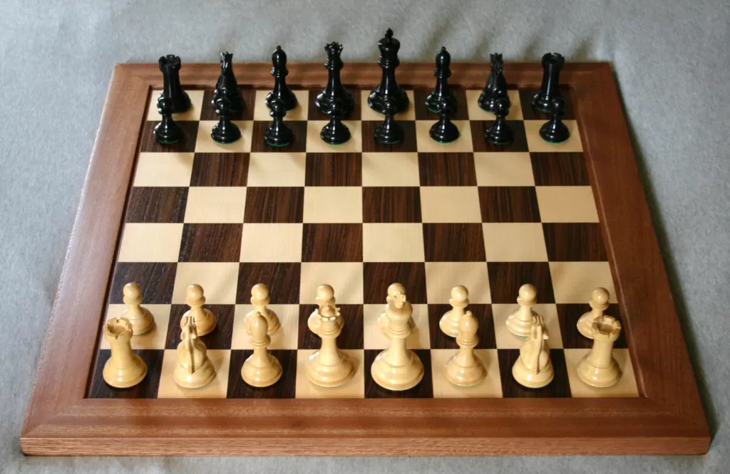 مدار الساعة,أخبار الأسرة