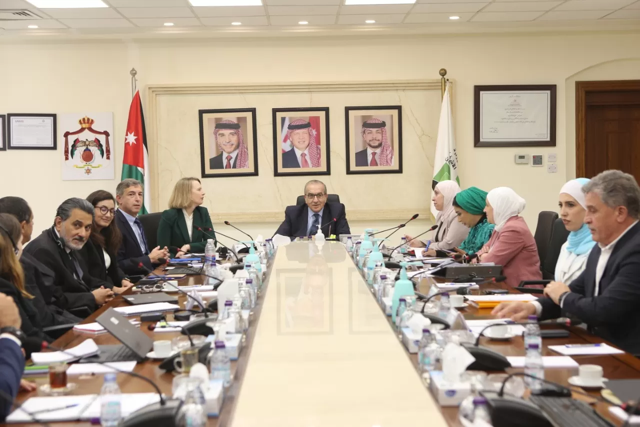مدار الساعة,أخبار الأردن,اخبار الاردن,وزير الأشغال العامة والإسكان,وزير النقل,ماهر أبو السمن,وسام التهتموني,وزارة النقل