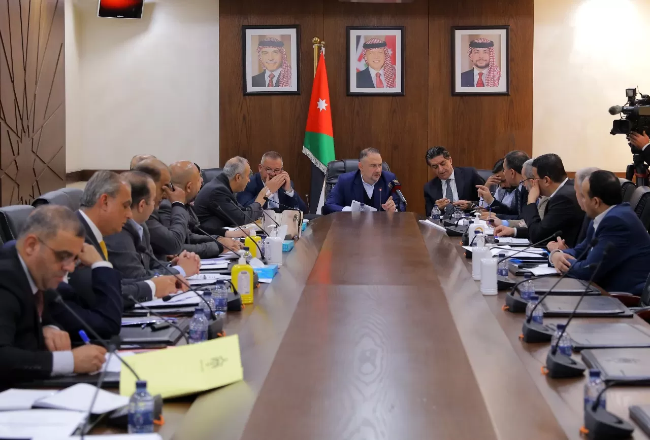مدار الساعة,أخبار مجلس النواب الأردني,يزن الشديفات,دائرة الأراضي والمساحة