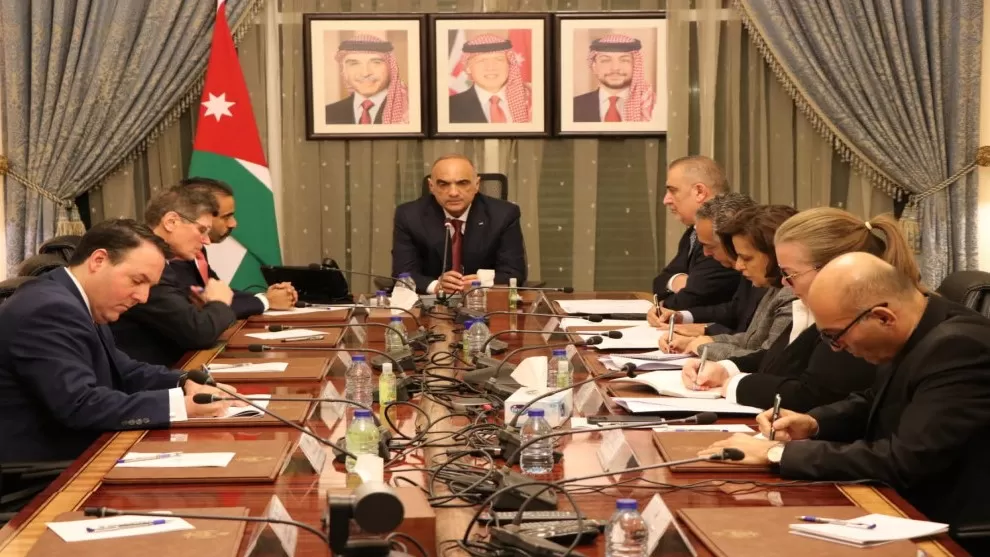 مدار الساعة,أخبار الأردن,اخبار الاردن,نائب رئيس الوزراء,وزير السياحة والآثار,وزيرة الاستثمار,وزيرة التخطيط والتعاون الدولي,زينة طوقان,رئيس الوزراء,الملك عبدالله الثاني,كورونا,رئاسة الوزراء