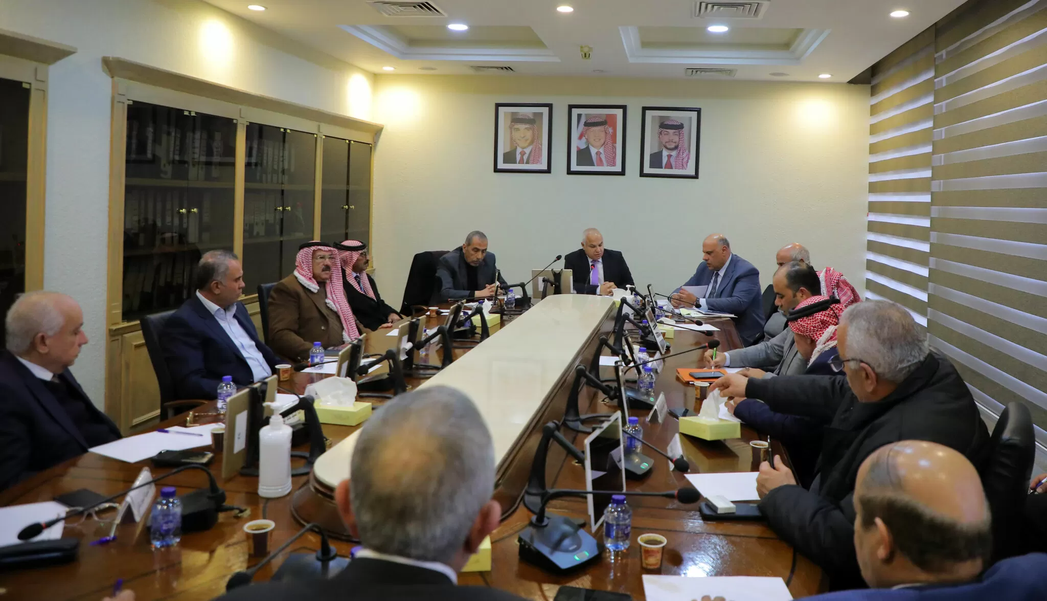 مدار الساعة,أخبار مجلس النواب الأردني,خالد البكار,مجلس الأعيان,معهد الإدارة العامة,خزينة الدولة