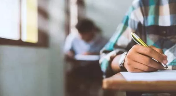 مدار الساعة,أخبار مجلس النواب الأردني,وزير التربية والتعليم,الدكتور عزمي محافظة,عزمي محافظة,أحد الشعانين