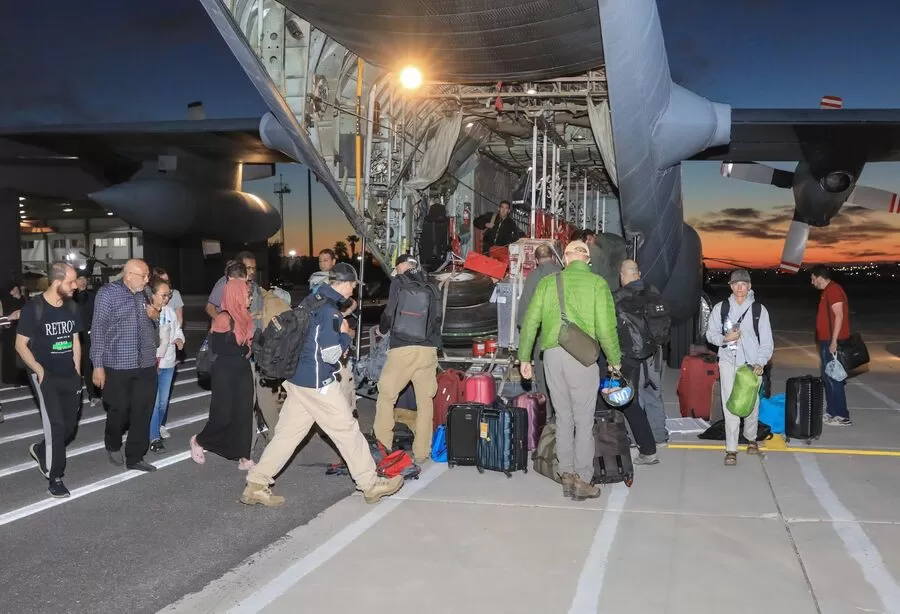 مدار الساعة,أخبار الأردن,اخبار الاردن,الأمم المتحدة,سلاح الجو الملكي,#الأردن_يساعد_الأمم_المتحدة #نقل_موظفي_الأمم_المتحدة #التعاون_الدولي