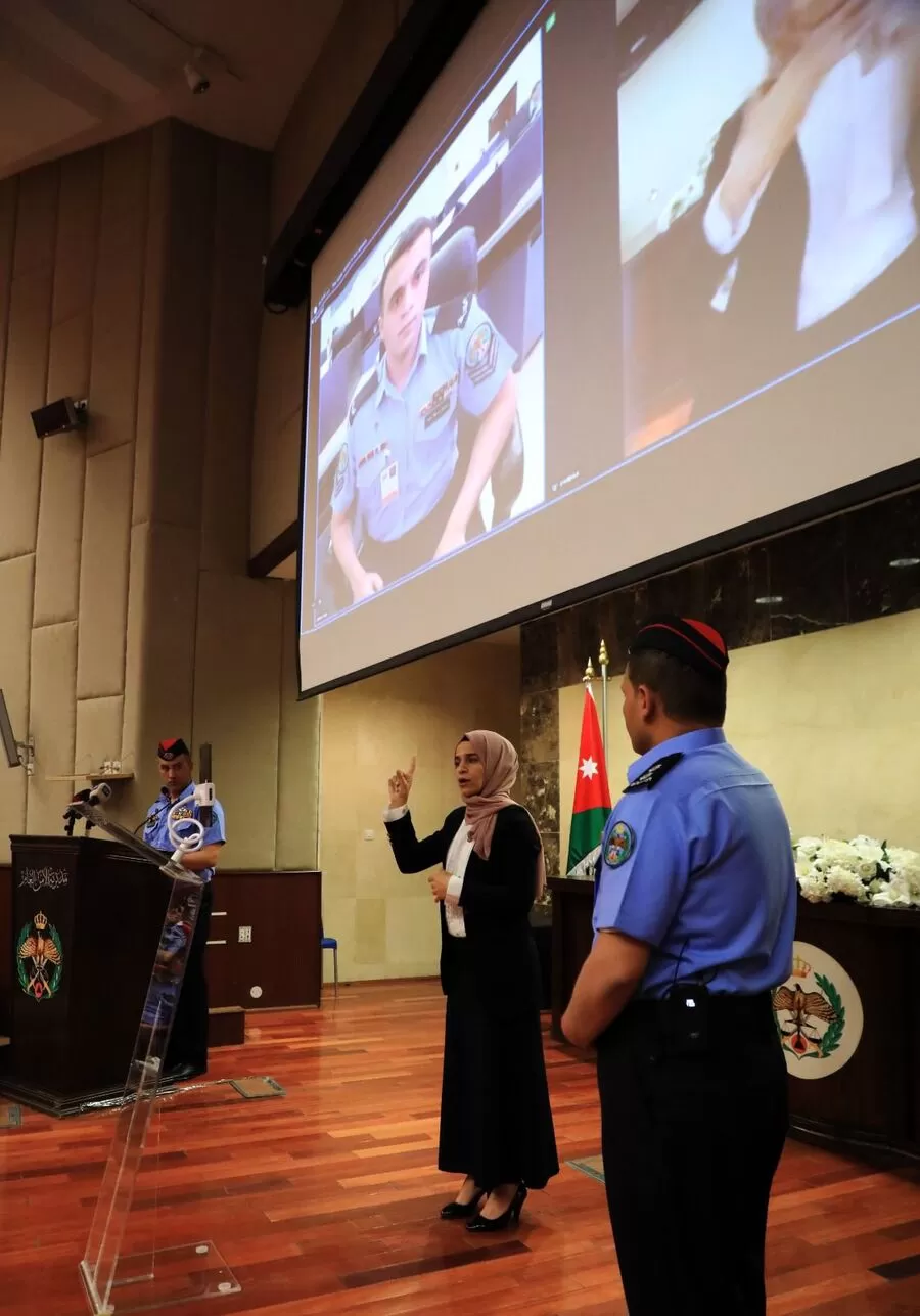 مدار الساعة,أخبار الأردن,اخبار الاردن,الملك عبدالله الثاني,المملكة الأردنية الهاشمية,مديرية الأمن العام,هيئة تنظيم قطاع الاتصالات,الأمن العام,المجلس الأعلى لحقوق الأشخاص ذوي الإعاقة,مديرية العمليات والسيطرة,1. #تطبيق_مكالمات_طوارئ_الأشخاص_الصم,2. #خدمة_الاتصال_114,3. #الأشخاص_ذوي_الإعاقة_السمعية