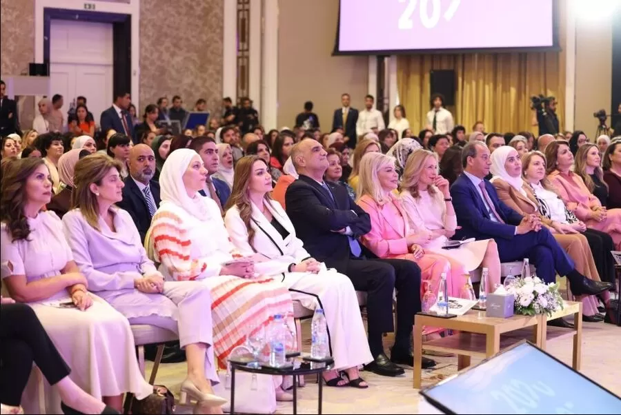 مدار الساعة,أخبار الأردن,اخبار الاردن,وزير الاتصال الحكومي,وزيرة التنمية الاجتماعية,وزيرة الدولة للشؤون القانونية,نانسي نمروقة,رئيس الوزراء,الملك عبدالله الثاني,الملكة رانيا العبدالله,التنمية الاجتماعية,مجلس النواب,الانتخابات النيابية,#نساء_على_خطوط_المواجهة #مؤتمر_مي_شدياق #تمكين_المرأة