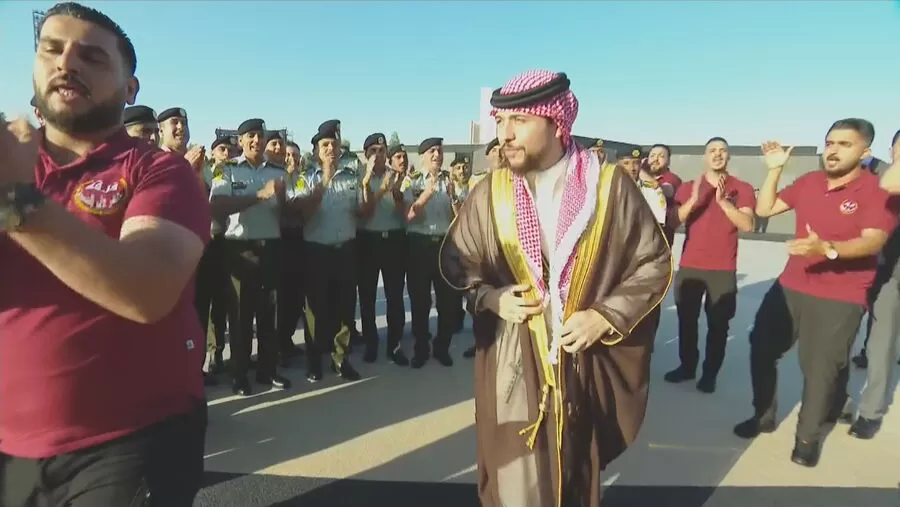 مدار الساعة,أخبار الأردن,اخبار الاردن,ولي العهد,الحسين بن عبدالله الثاني,الديوان الملكي الهاشمي,1. #ولي_العهد_يارتدي_اللباس_التراثي,2. #حفل_عشاء_بمضارب_بني_هاشم,3. #زفاف_ولي_العهد_الملكي