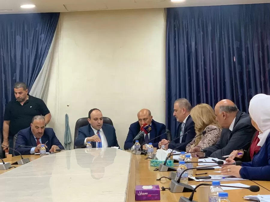 مدار الساعة,أخبار مجلس النواب الأردني,وزيرة الدولة للشؤون القانونية,نانسي نمروقة,رئيس الوزراء,مجلس النواب,#تطوير_القطاع_العام,#التوظيف_في_الجهاز_الحكومي,#الإعلان_المفتوح