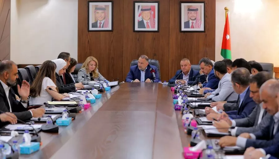 مدار الساعة,أخبار مجلس النواب الأردني,نانسي نمروقة,الملك عبدالله الثاني,غرفة صناعة الأردن,غرفة تجارة الأردن,وزارة الاستثمار,التنمية المستدامة,1. #مشروعات_الشراكة_العامة_الخاصة,2. #التنمية_الاقتصادية,3. #الاستثمار_والتنمية_المستدامة