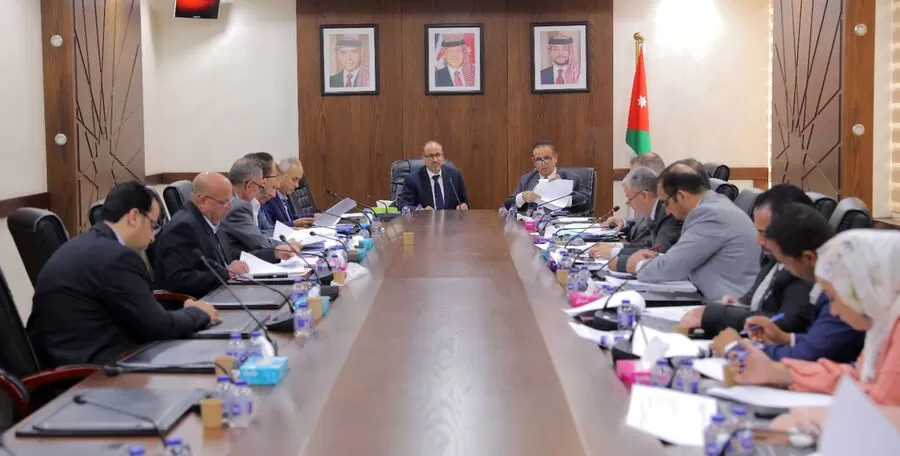 مدار الساعة,أخبار مجلس النواب الأردني,دائرة ضريبة الدخل والمبيعات,المواصفات والمقاييس,ديوان المحاسبة,دائرة ضريبة الدخل,#اللجنة_المالية_النيابية,#البضائع_المحجوزة,#التعاون_المؤسسات_الحكومية