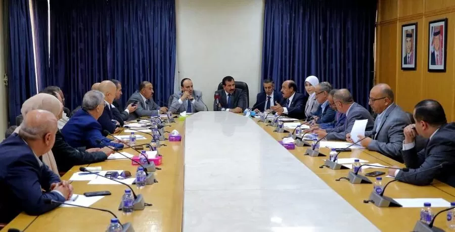مدار الساعة,أخبار مجلس النواب الأردني,يزن الشديفات,الملك عبد الله الثاني,الأمير الحسين بن عبد الله الثاني,ولي العهد,وزارة الصحة,وزارة المالية,مجلس النواب,#المتقاعدين_العسكريين,#المؤسسة_الاقتصادية_والاجتماعية,#تحسين_اوضاع_المتقاعدين_العسكريين