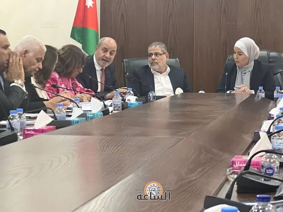 مدار الساعة,أخبار الأردن,اخبار الاردن,وزير العمل,وزير الصناعة والتجارة والتموين,وزارة العمل,المؤسسة العامة للضمان الاجتماعي,وزارة التربية والتعليم,الضمان الاجتماعي,البنك المركزي