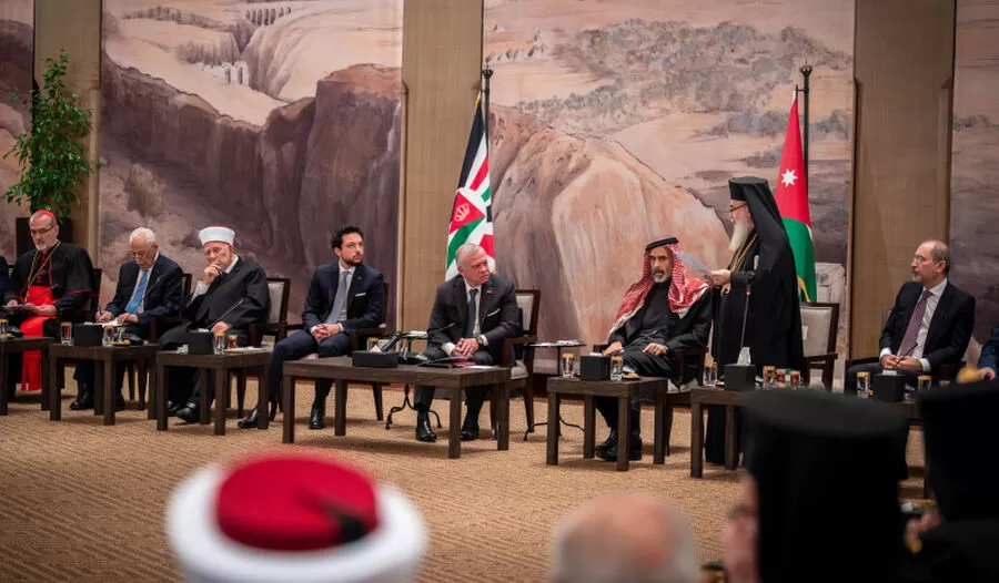 مدار الساعة,أخبار الأردن,اخبار الاردن,نائب رئيس الوزراء,وزير الخارجية وشؤون المغتربين,الدكتور جعفر حسان,وزير الأوقاف والشؤون والمقدسات الإسلامية,الدكتور محمد الخلايلة,الملك عبدالله الثاني,المملكة الأردنية الهاشمية,الحسين بن عبدالله الثاني,ولي العهد,رئيس الوزراء,أيمن الصفدي,الهيئة الخيرية الأردنية الهاشمية,محمد الخلايلة,الأمير غازي بن محمد,الديوان الملكي الهاشمي,عيد الميلاد المجيد,قطاع غزة,الضفة الغربية,السلطة الوطنية الفلسطينية,قصر الحسينية,المسجد الأقصى,الجيش العربي